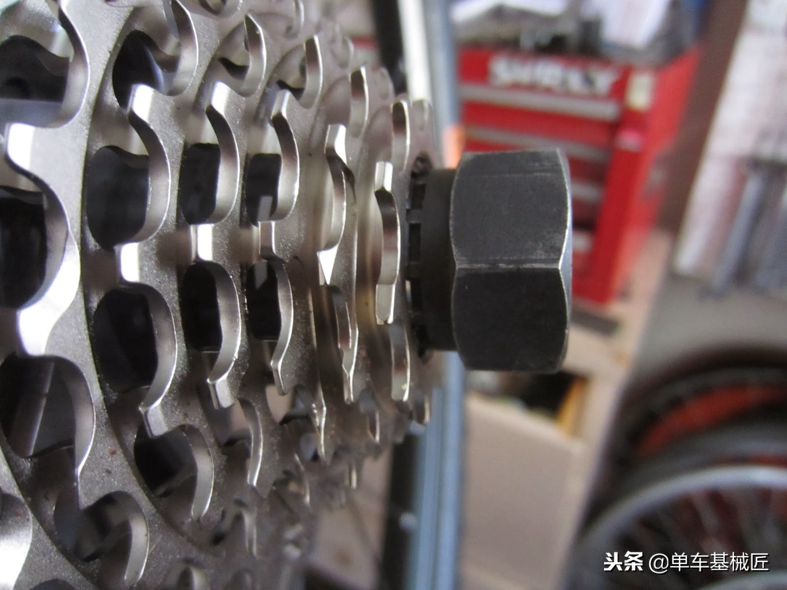 如何拆卸sram飞轮,sram的飞轮坏了能修吗