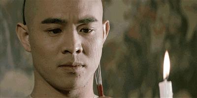 李连杰对利智一见钟情,李连杰为利智的付出