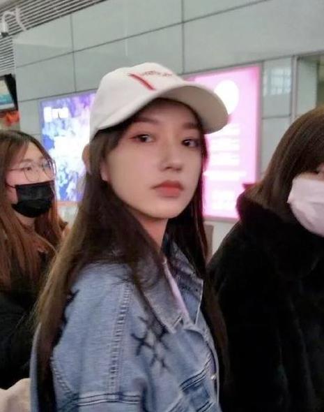 等等，到底什么是饭圈？坤伦之战中一个再度浮出水面的神秘群体