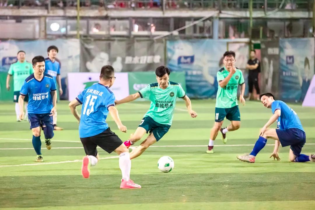 踢球的第7年想放弃了,踢球的第十个年头