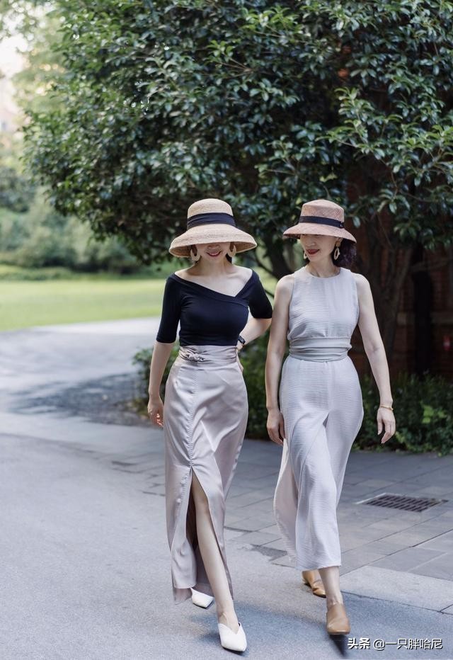 买了“奶奶鞋”却不会穿?看三木妈妈亲身示范,上班、日常都适合