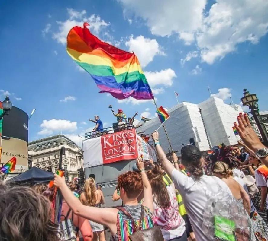 qs排名前50的英国的教育专业好吗,qs排名高成本低的英国学校