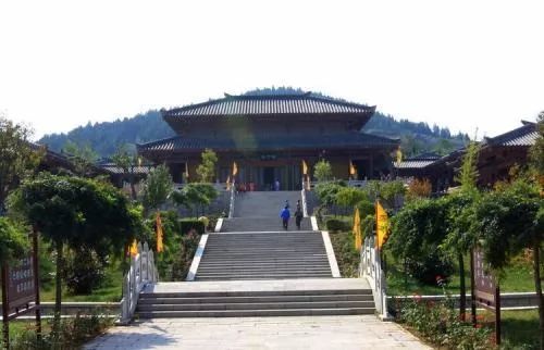 从淄博到日照旅游详细路线是什么,济南淄博潍坊烟台威海青岛日照