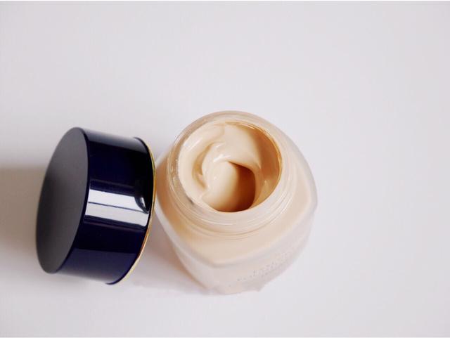 干皮瑕疵多适合用粉底还是气垫,mac定制无瑕粉底干皮测评