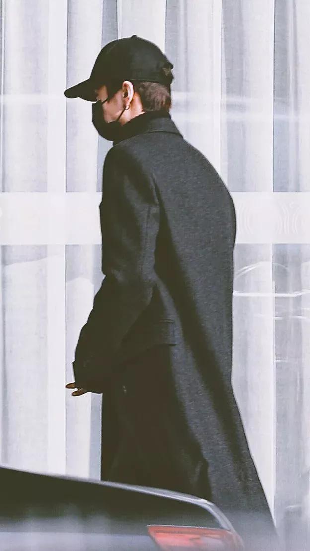 鹿晗壁纸无水印,鹿晗背影壁纸最新