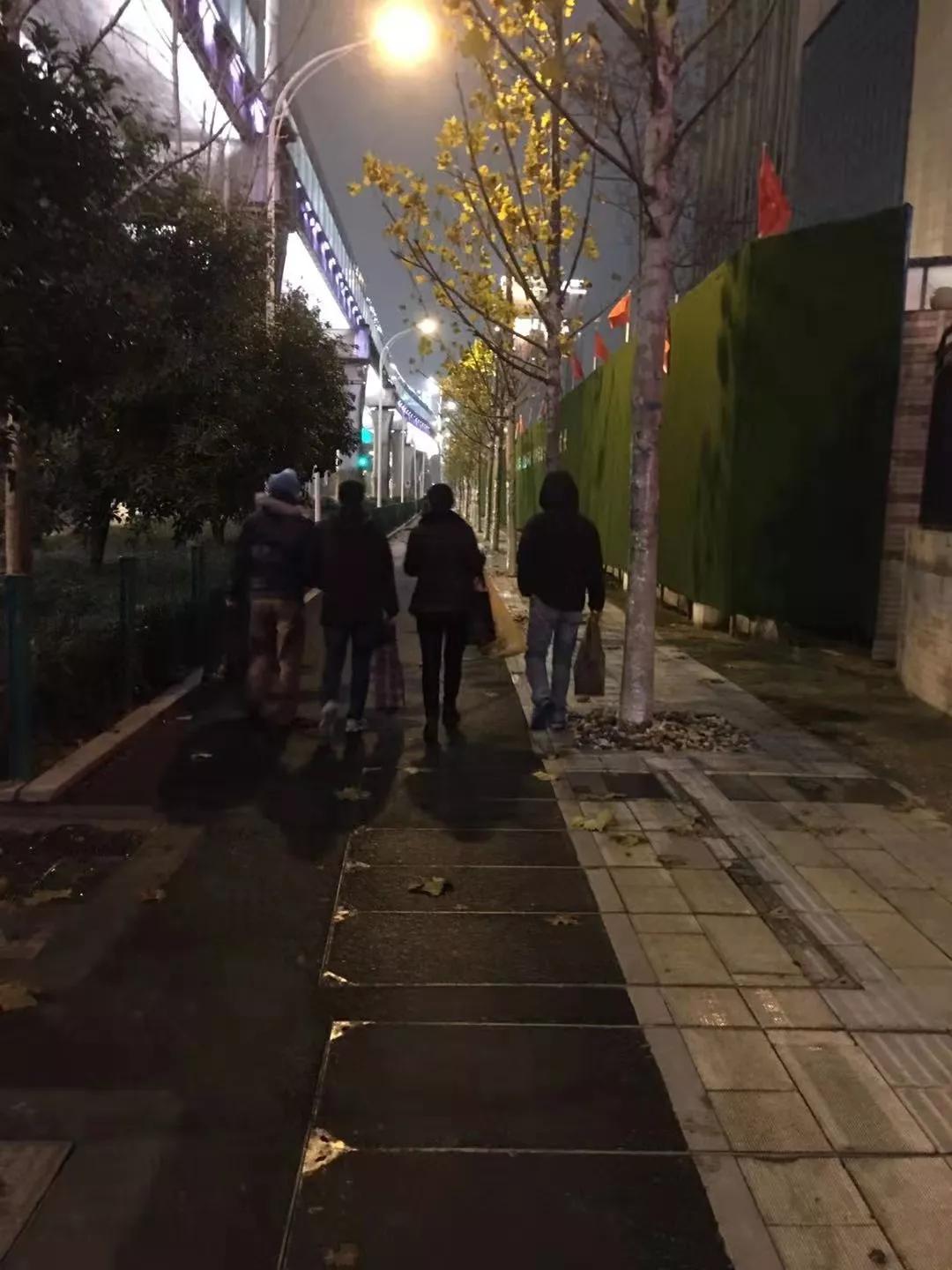 医院里的新冠患者越来越多,汉口医院特点