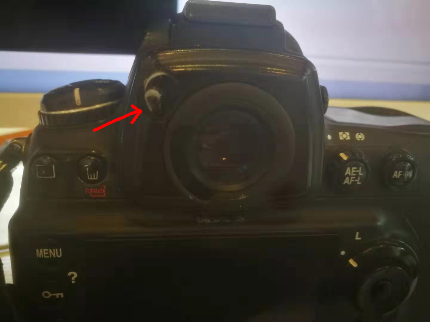 尼康d7000和手机拍照哪个清晰,尼康相机推荐新手入门d7000