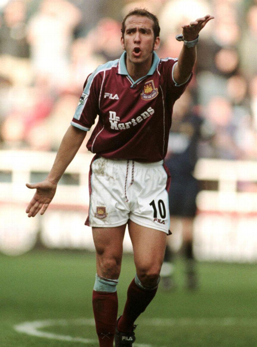 足球场上最靓的球衣,经典球衣足球