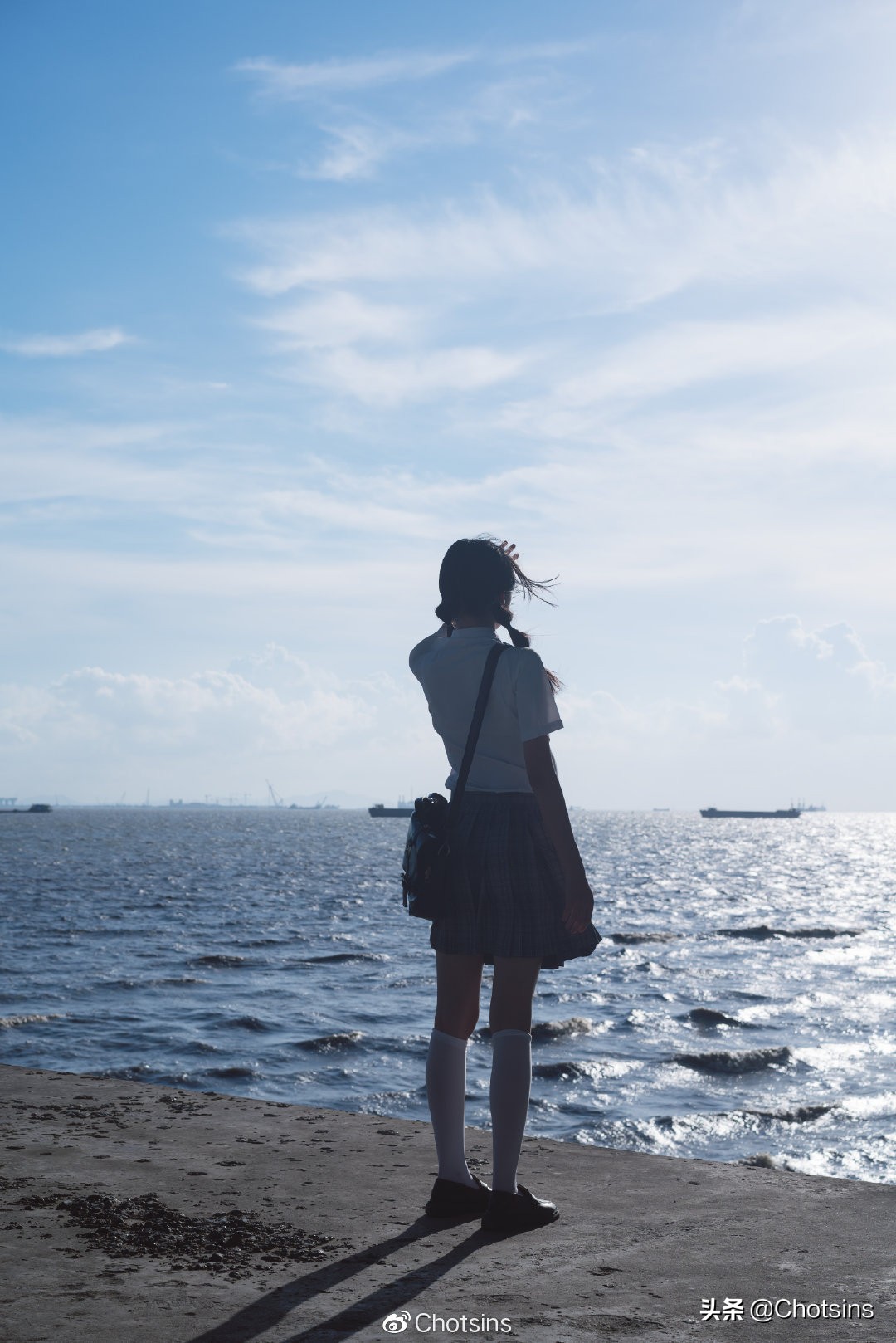 海边落日写真少女感,外景活力少女写真