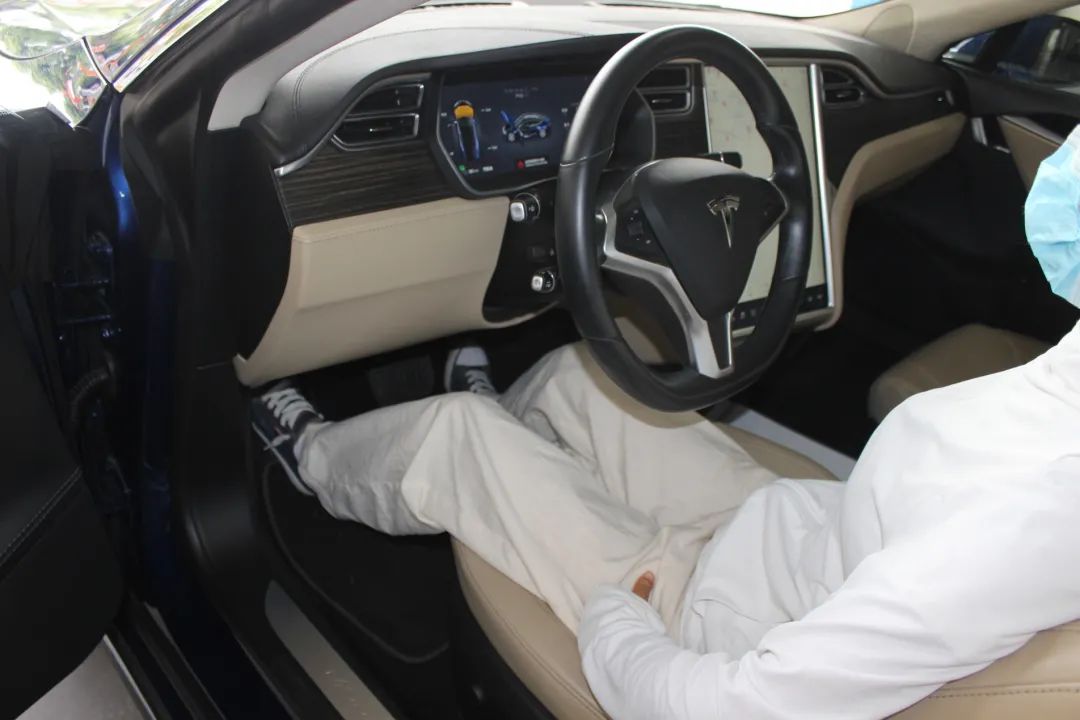 女车主说车,女车主说为什么买特斯拉