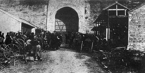 曾作为禁地，与外界隔绝二百六十多年的“玄武湖”，今日锣鼓喧天