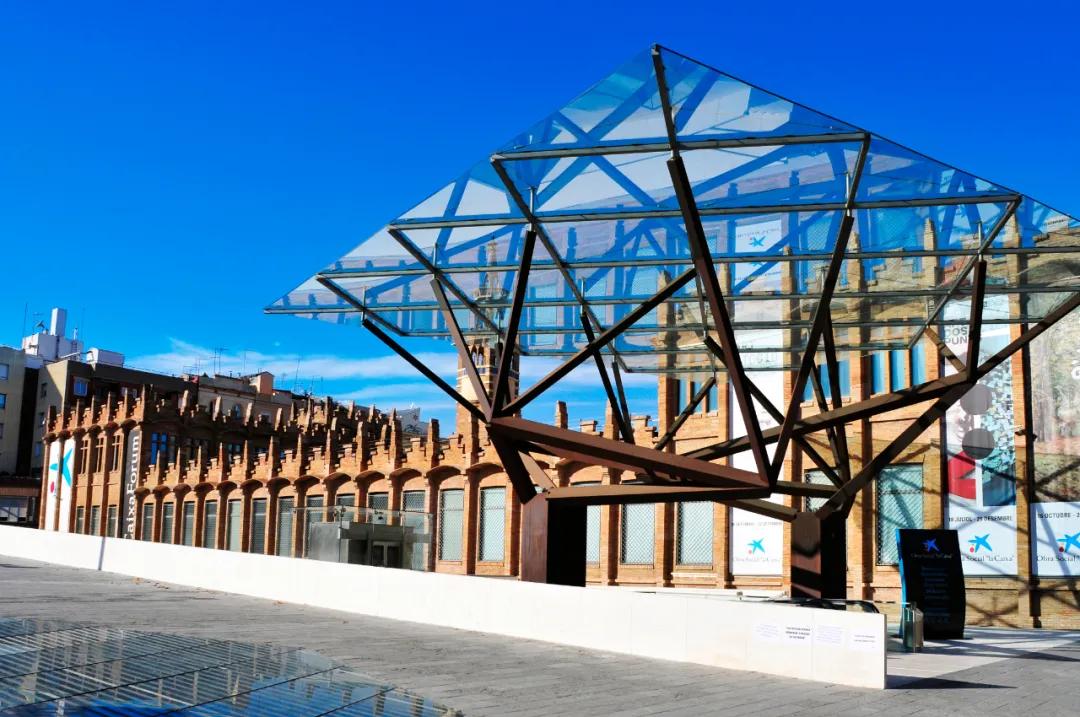 当你去旅行的时候,当你旅行的时候你在看什么