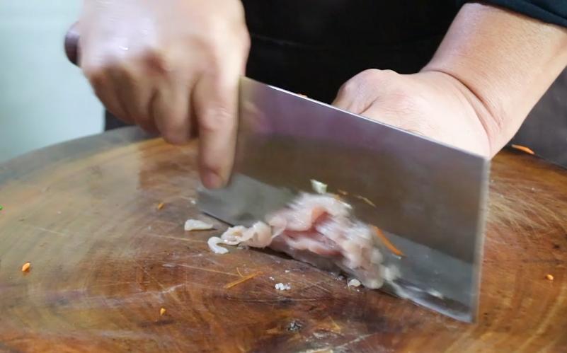 潘姥姥重庆酸辣粉正宗做法,乡村潘哥做猪血