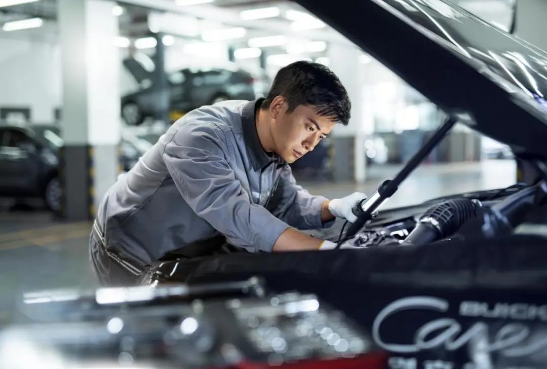 别克全新英朗空调异味,别克开空调特别臭怎么回事