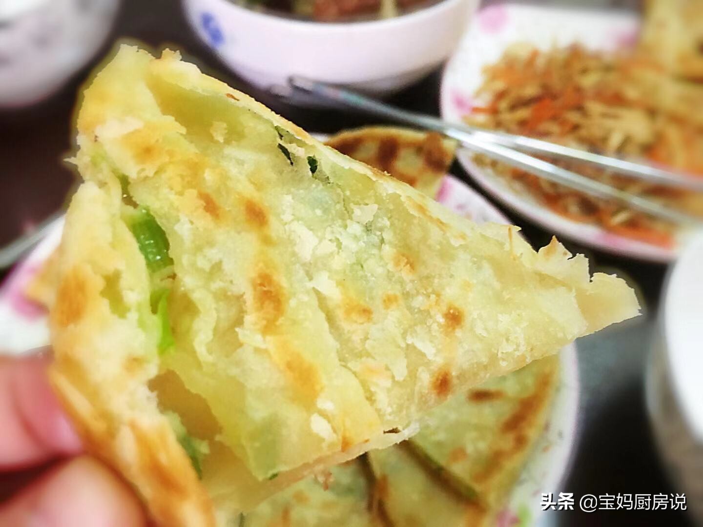 包饺子剩了很多饺子皮,包饺子剩了一个面团