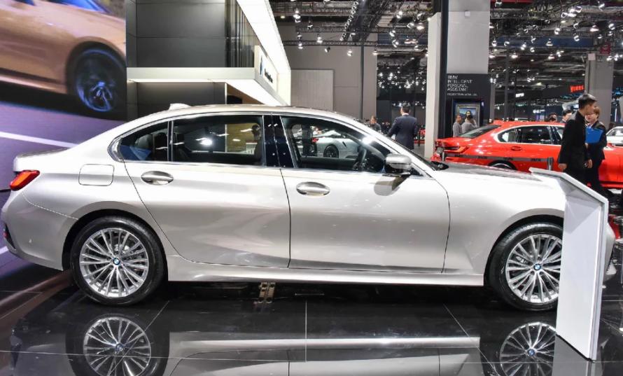 全新一代宝马3系即将上市,宝马3系刚上市就降价