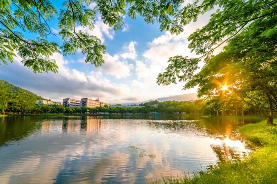 走出83位杰出政要、45位书记校长、5位影视明星,北京这所大学“红”了!