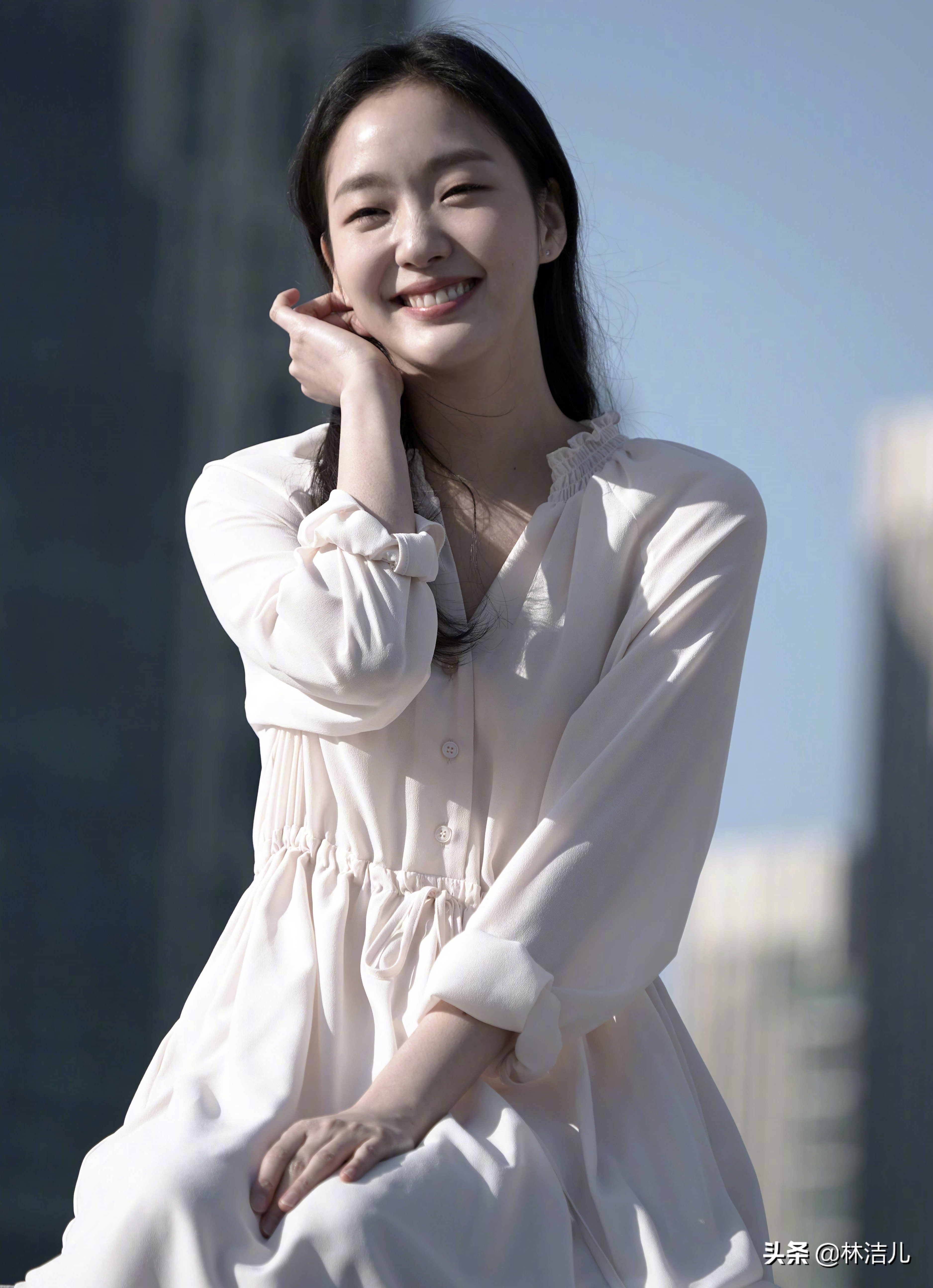 周冬雨金高银同款眼妆,周冬雨型眼睛怎么画眼影显眼大