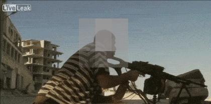 csgo闪光弹被人挡住了还会被闪吗,csgo与现实对比