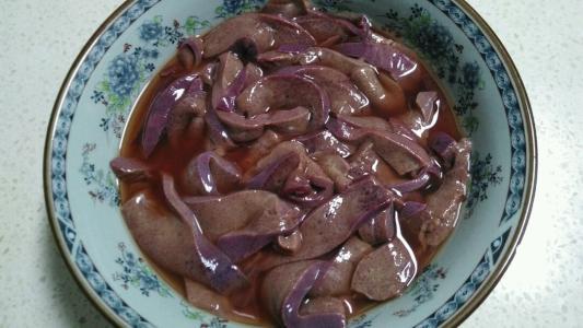 女性吃桃子能补血？营养师：夏季吃桃子，别犯这几个致命的错误