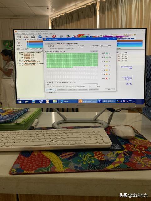 乐高前台电脑蓝屏了，装系统就解决了，小姐姐：才50，这么便宜