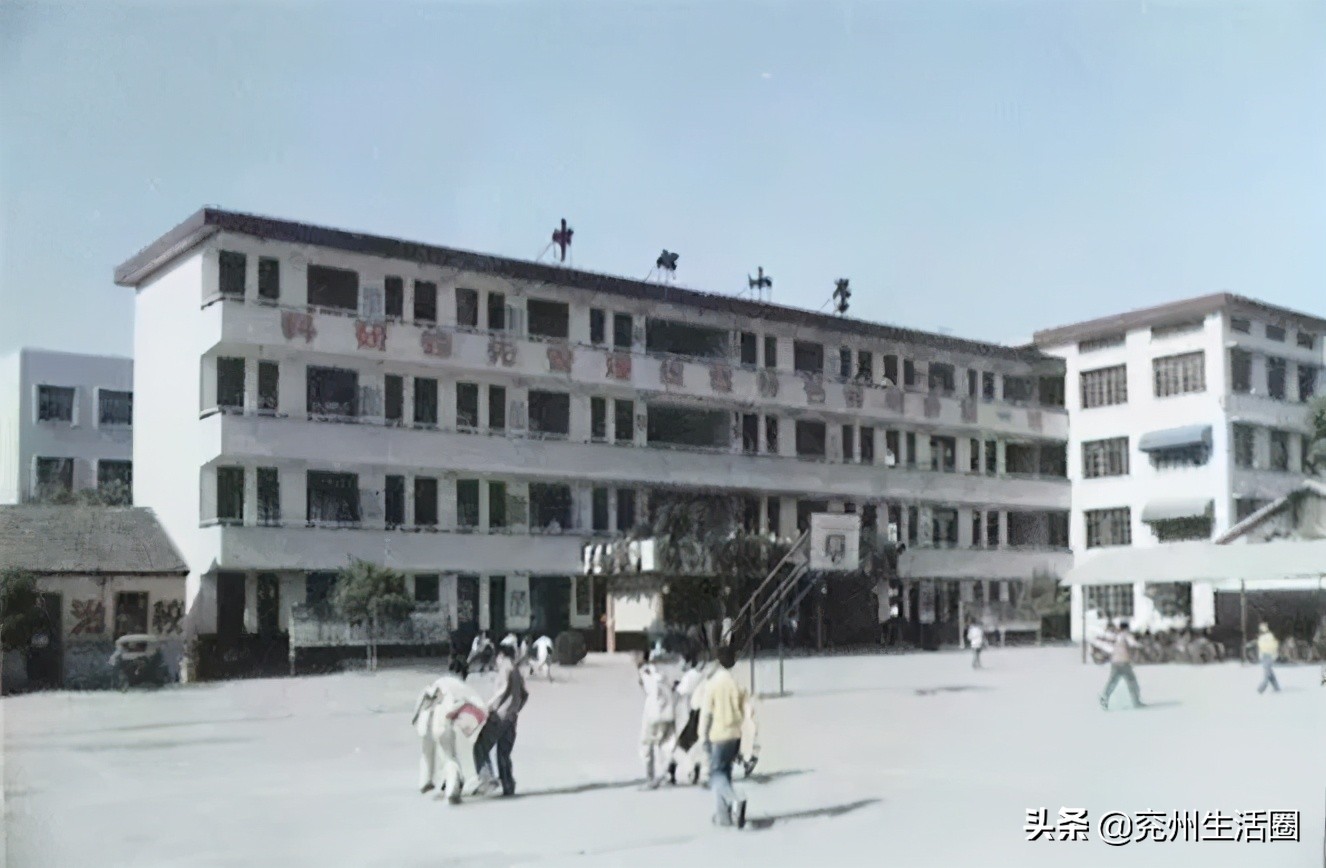 兖州这座走过94个春秋的小学，父母也曾是学长学姐