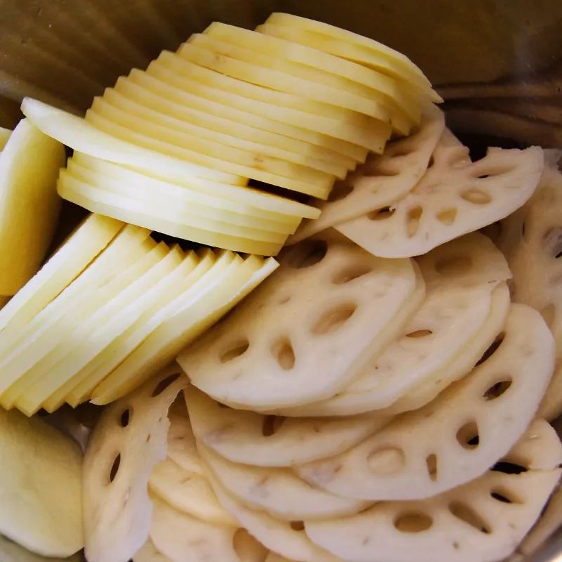 小雪节气为啥要吃火锅,小雪节气适合吃羊肉吗