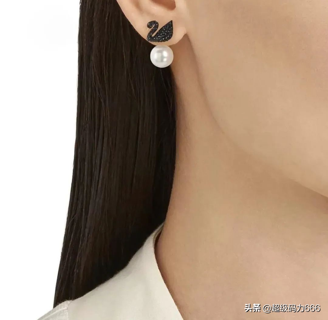 施华洛世奇七夕直播专场限时99米,今年施华洛世奇的爆款