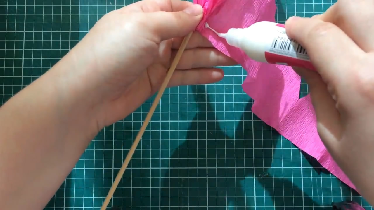 褶皱纸折花大全简单又漂亮,褶皱纸花教程简单好看