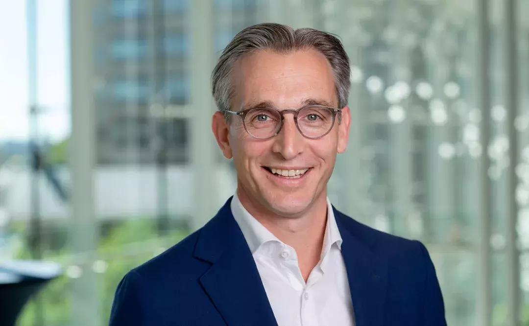 128岁的飞利浦，悄悄成了家医疗健康公司