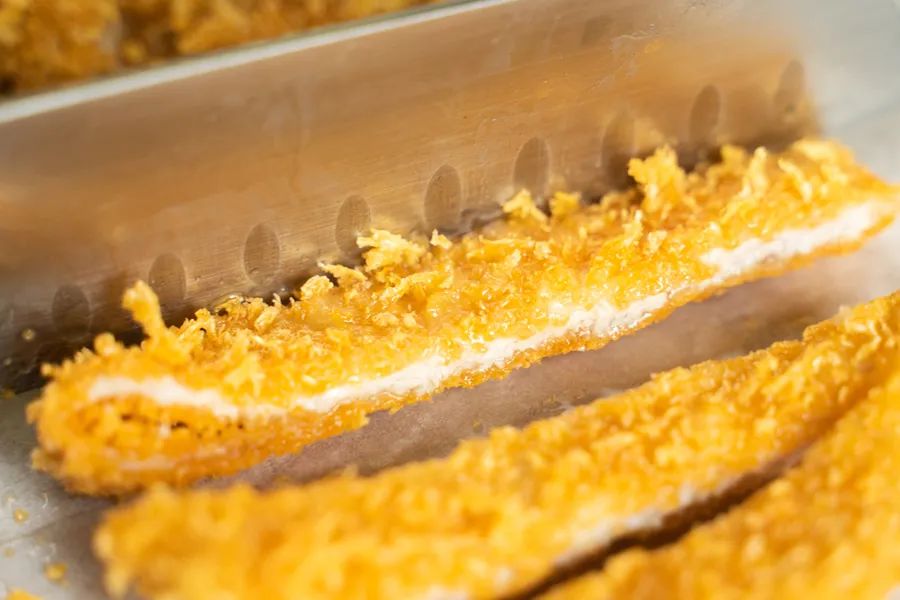 被薇娅直播间榨干零食预算后，写出了这篇测评报告（上）