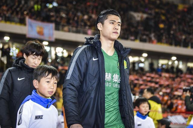 国足公布27人大名单：国安7人入选归化球员仅剩2人