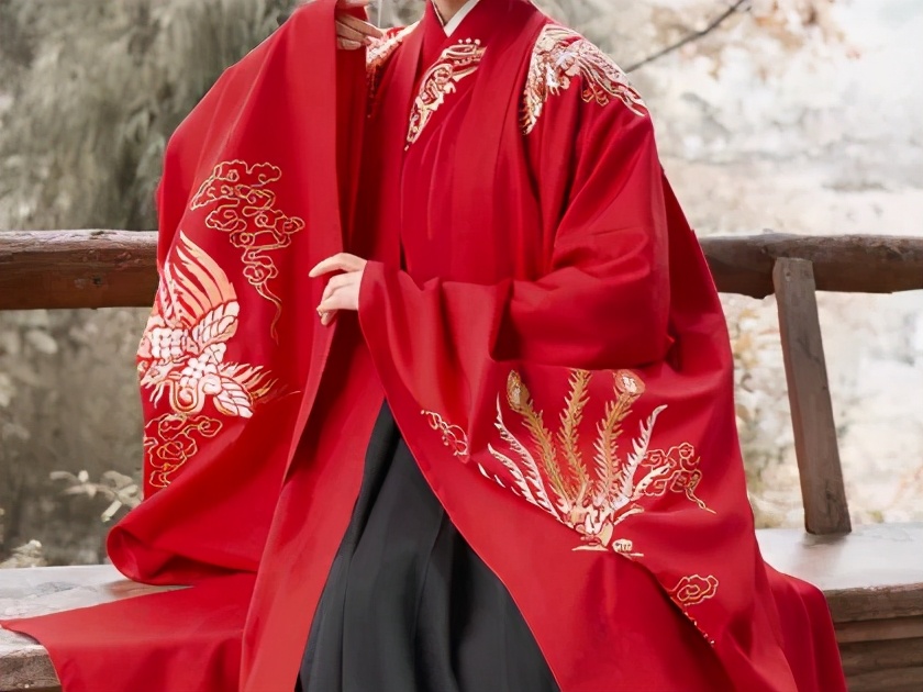 一年四季都适合穿什么样的汉服,春夏秋冬各适合穿什么样的汉服