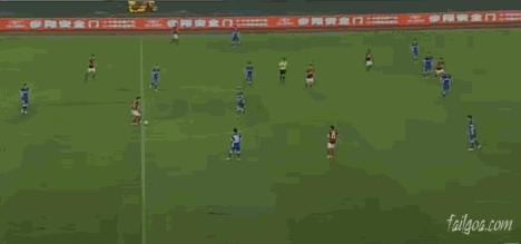 艾克森回应入选国足,艾克森回应中文