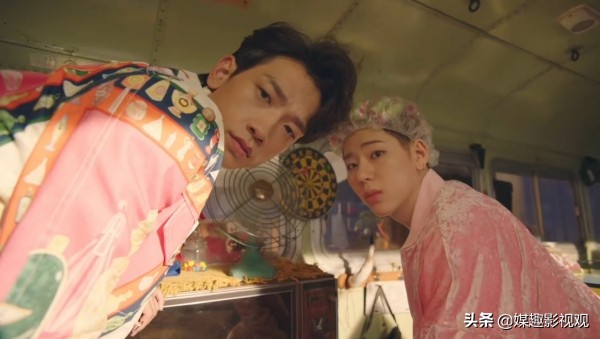 韩国男星rain巅峰时刻,rain撕背心肌肉照