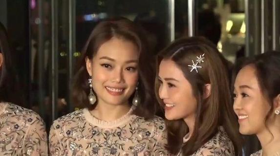 阿娇当伴娘的粉色伴娘礼服,阿娇粉色裙伴娘裙