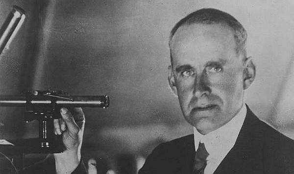 爱因斯坦诺奖之路视频,爱因斯坦相对论诺贝尔物理学奖