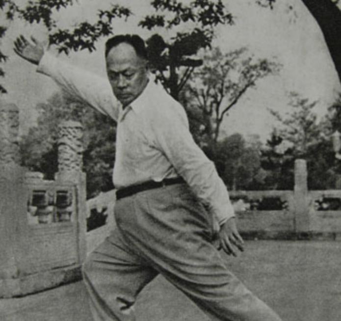 伟人足球情结:毛*东泽**踢门将,陈毅踢中锋,贺龙打造亚洲足球劲旅