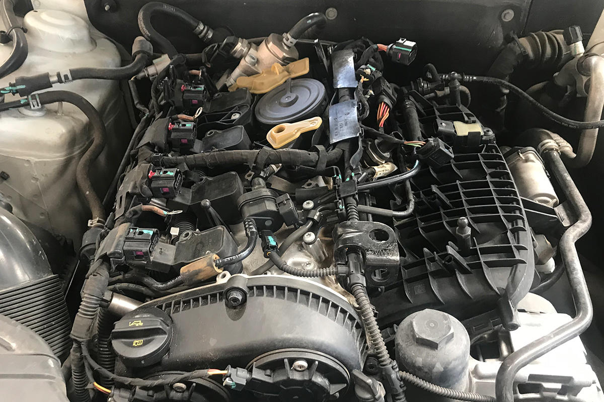 奥迪a4l开了12公里值得入手吗,燃油宝要加几瓶才有效