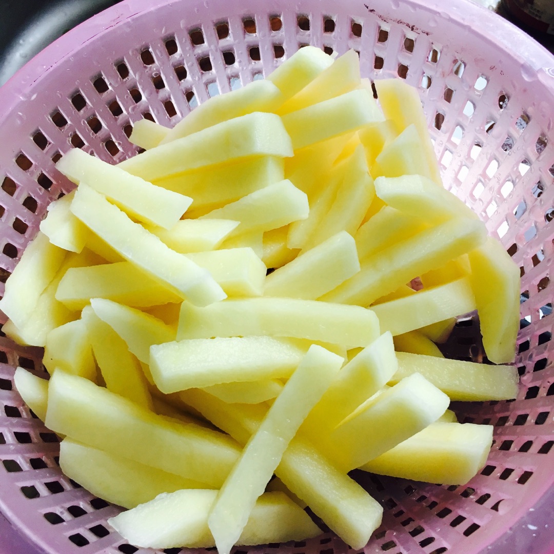 我炸的薯条为什么那么软不脆,为什么自己炸的薯条软