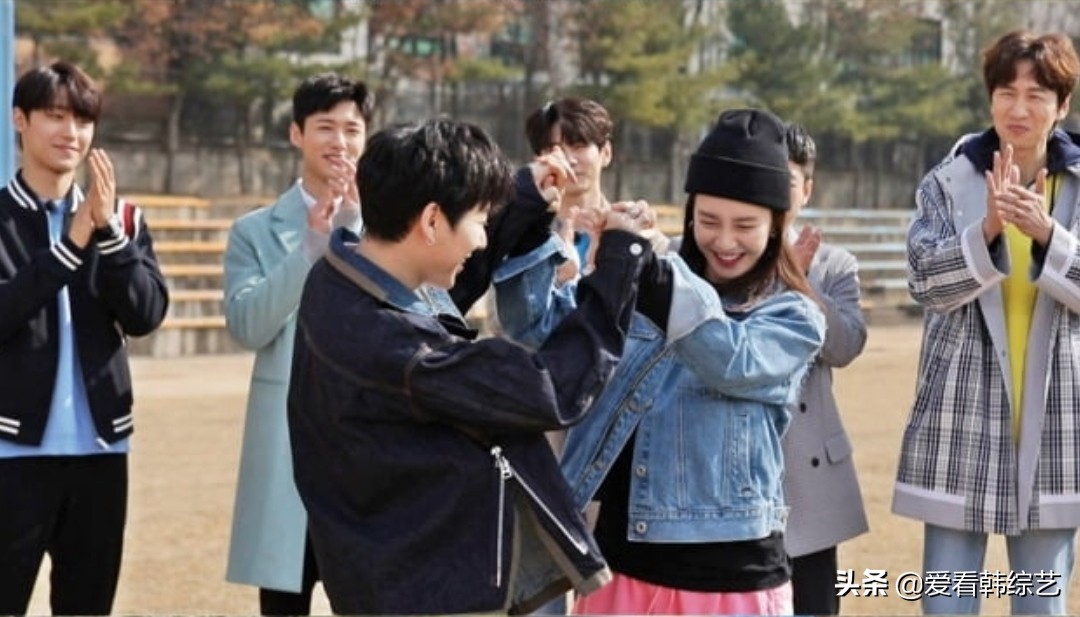 宋智孝zico情侣版,宋智孝和zico跳舞那一期