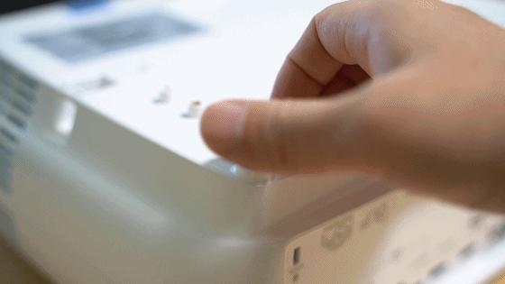 8000块的4K投影仪效果怎么样,800元的1080p的投影仪