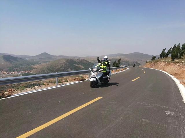 曾经的巡洋舰踏板摩托车,曾经的大白鲨踏板