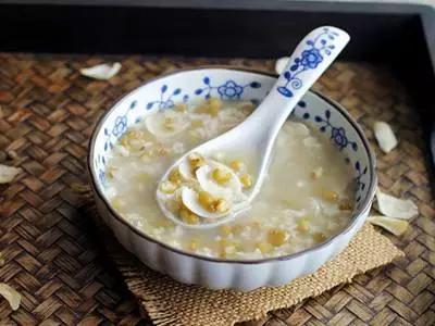 宝宝舌头地图舌是怎么回事,宝宝舌头辨别疾病图片