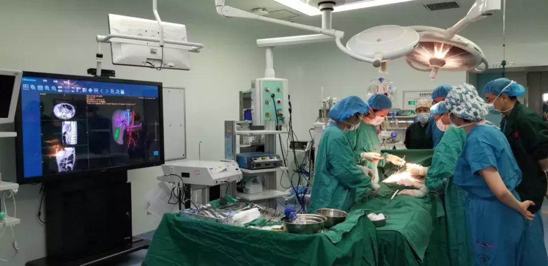 青岛4岁男童死亡,青岛4岁男孩车祸去世