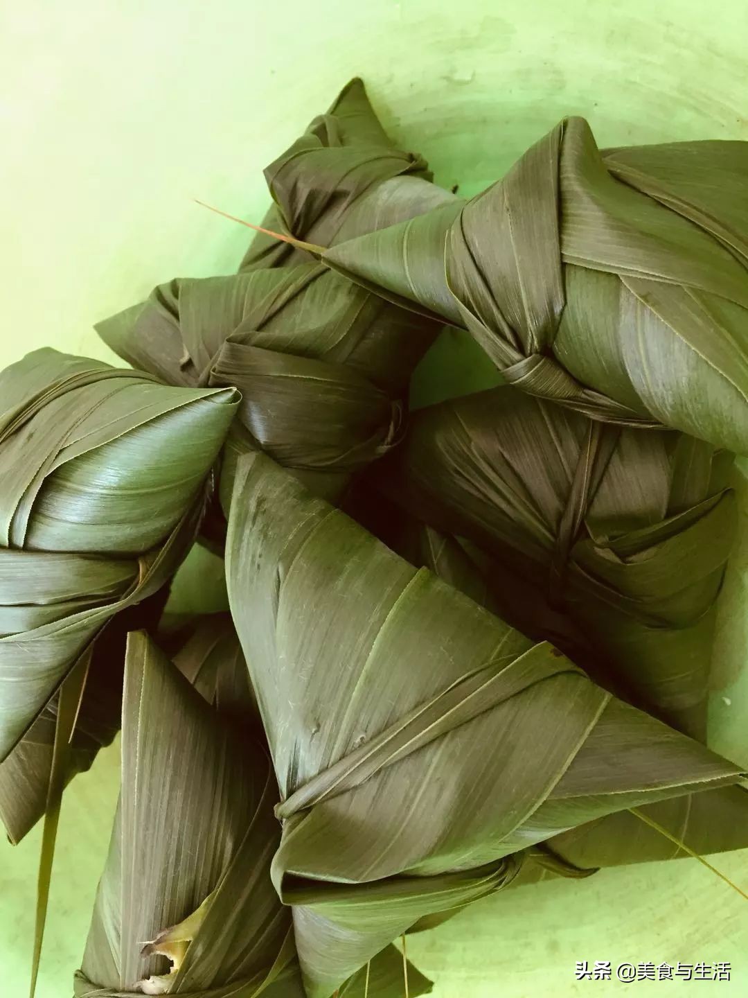 摆摊卖粽子创业的真实经历,卖粽子一年赚300万