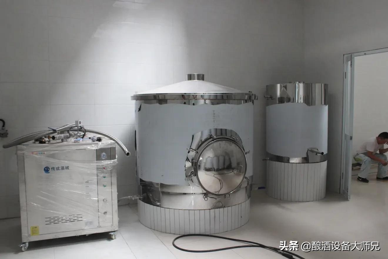 带你走进大型酿酒设备,国内哪些大酒厂酿酒设备比较先进