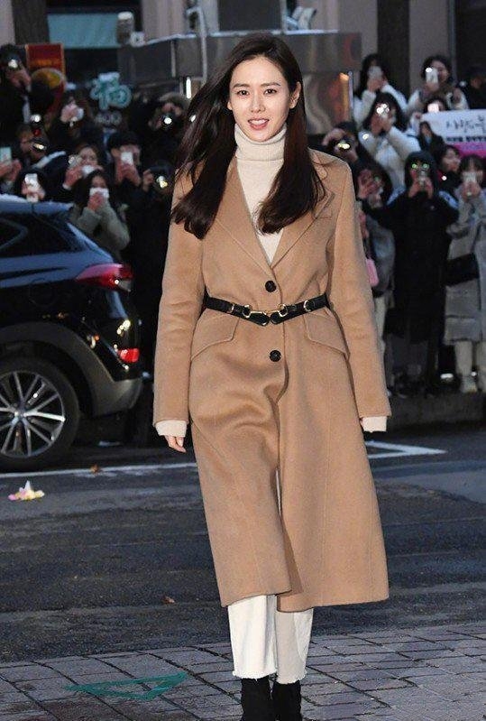 韩国高颜值美女穿搭秀,盘点韩国穿搭美女