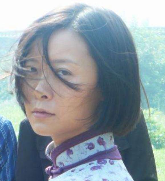 凤凰卫视女主持人柯蓝,柯蓝至今未婚