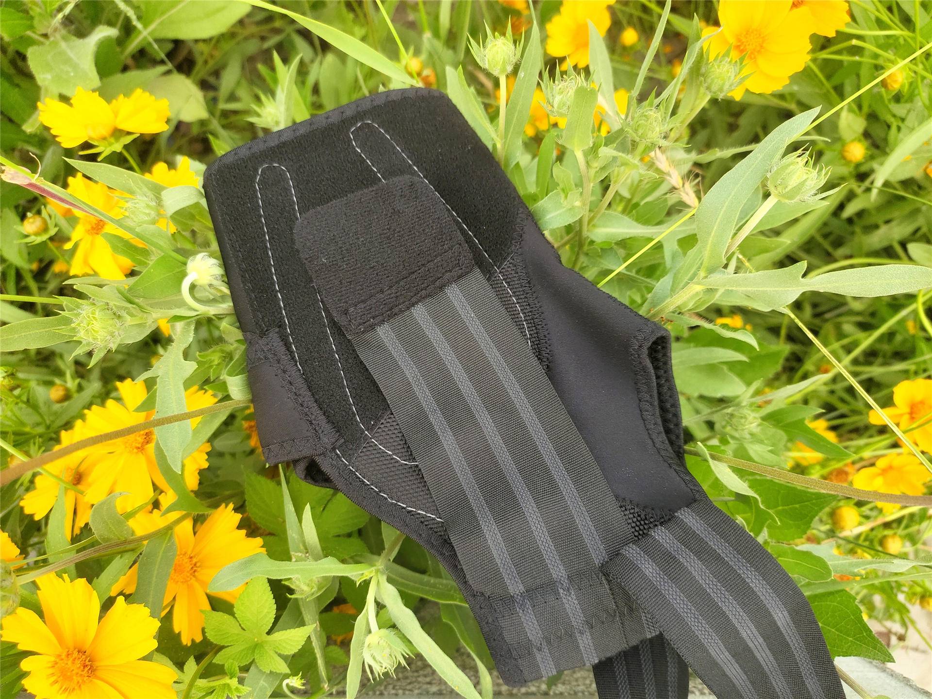 打篮球脚崴了能走路但是很痛,打篮球崴脚还想打